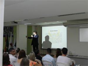 ACCCOM realizou palestra solidária no Espaço Empresarial da CDL Divinópolis