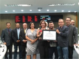 Presidente da CDL recebe Moção Congratulatória