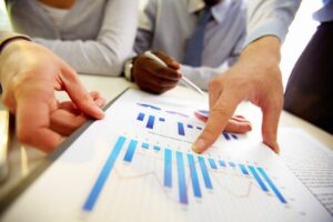 Confiança da micro e pequena empresa cresce 2,2 pontos em 2017 e fecha o ano apontando otimismo, mostra indicador do SPC Brasil e CNDL