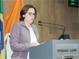Alexandra Galvão chama atenção de vereadores para o potencial turístico da Cruz de Todos os Povos