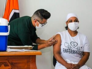 Divinópolis inicia vacinação contra Covid-19