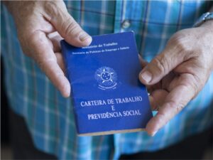 Comércio precisa de flexibilização trabalhista em caráter emergencial