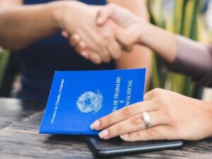 Setor de serviços foi o que mais empregou no mês de maio