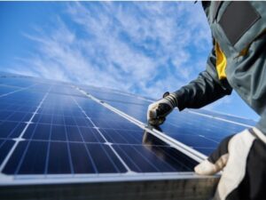 Com novo aumento nas contas de luz, energia fotovoltaica é boa alternativa para minimizar custos