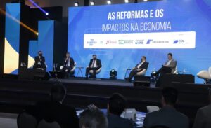 Parlamentares e empresários discutem a modernização e simplificação tributária