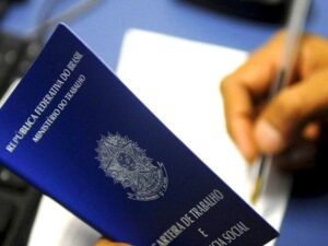 Congresso analisa MP que flexibiliza lei trabalhista em caso de calamidade pública
