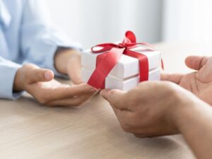 Segundo NEPES/UNA, intenção de compra dos divinopolitanos para o dia dos namorados ultrapassa 55%