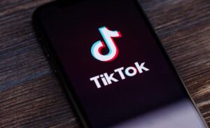 6 estratégias para pequenos e médios negócios venderem mais usando o TikTok