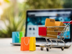 Compras online atingem quase R$ 170 bilhões no Brasil em 2022