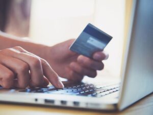 E-commerce e pagamentos digitais seguem em alta no Brasil