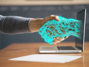 Desafios no varejo: tecnologia é chave para otimizar jornada do cliente