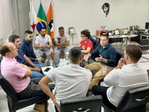 CDL Divinópolis se reúne com prefeito levando reivindicações de comerciantes do bairro Niterói