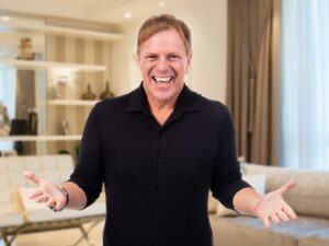 Um dos maiores vendedores da TV brasileira estará em Divinópolis
