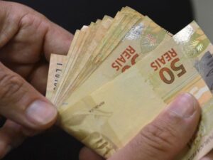 Pagamento do 13º salário injetará R$ 291 bilhões na economia