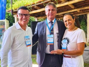 Presidente da CDL Divinópolis prestigia evento da Rede União