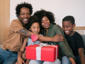 Dia das Mães: 76% dos consumidores mineiros afirmam que valor dos presentes está mais caro neste ano