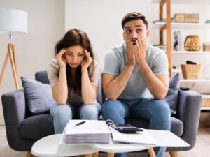 82% dos inadimplentes sofreram impacto na saúde física ou mental pelas dívidas em atraso, revela pesquisa CNDL/SPC Brasil