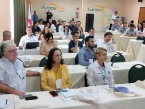 CDL Divinópolis participa de encontro promovido pelo Sebrae e Agência Novo Oeste