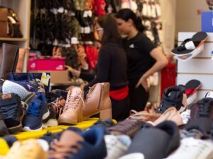 Confira como será o funcionamento do comércio nos próximos feriados e no Natal