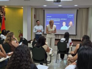 CDL Divinópolis e UNA realizam primeiro encontro do Programa Conexão Gestão & Negócios