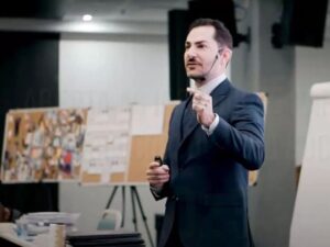 Divinópolis recebe embaixador das confecções Eduardo Cristian em evento inédito