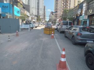 Interdição parcial da Rua Rio de Janeiro visa minimizar impactos no comércio durante o Dia das Mães