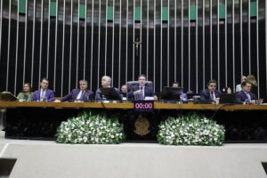Sessão Solene homenageia os 65 anos CNDL e a 19ª edição do Dia Livre de Impostos