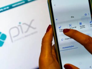 Bancos passam a oferecer Pix Automático a partir desta segunda