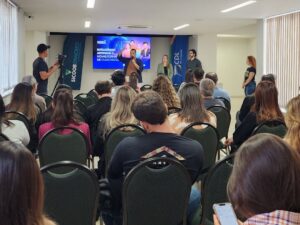 Conexão Varejo reúne empresários para debater Inteligência Artificial e novas formas de fazer negócio