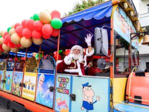 CDL e parceiros reúnem famílias na praça em um dia de ação cultural, gastronomia e a carreata do Papai Noel