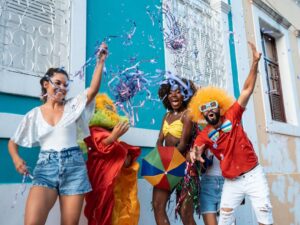 Como será o funcionamento do comércio em Divinópolis no Carnaval 2026?