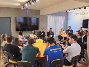 Prefeita Janete Aparecida participa de encontro com diretores da CDL e recebe demandas do comércio e serviços